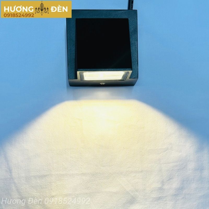 den-tuong-hien-dai-chinh-hang-vnt2220t1-den